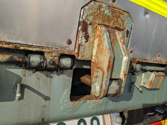 日野 プロフィア QKG-FW1EXEJ(8x4)の写真7