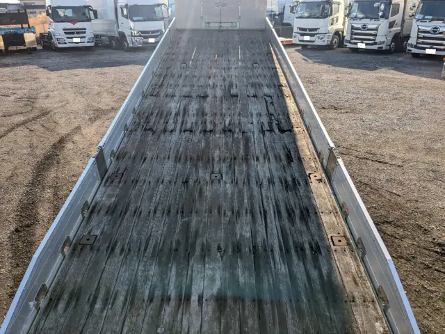 日野 プロフィア QKG-FW1EXEJ(8x4)の写真10