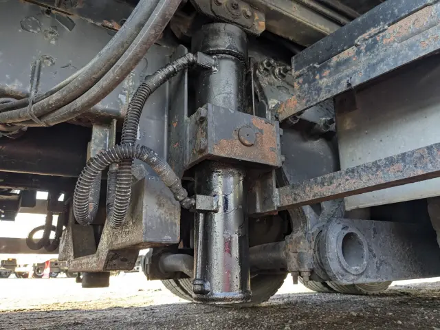 日野 プロフィア QKG-FW1EXEJ(8x4)の写真20