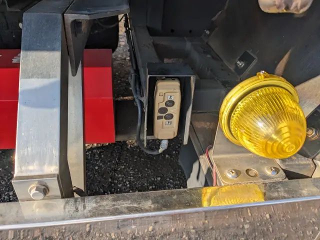 日野 プロフィア QKG-FW1EXEJ(8x4)の写真26