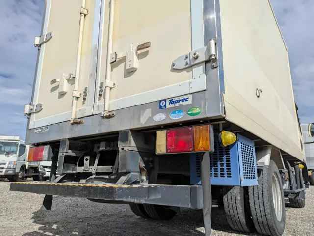 いすゞ エルフ TSG-NLR85PAN(2WD)の写真9