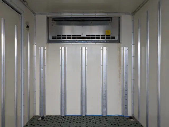 いすゞ エルフ TSG-NLR85PAN(2WD)の写真17