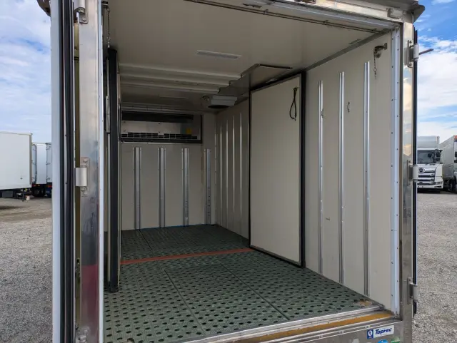 いすゞ エルフ TSG-NLR85PAN(2WD)の写真20