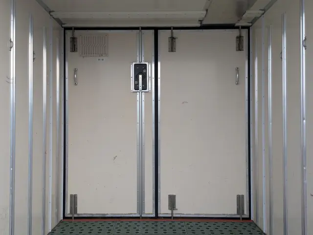 いすゞ エルフ TSG-NLR85PAN(2WD)の写真22