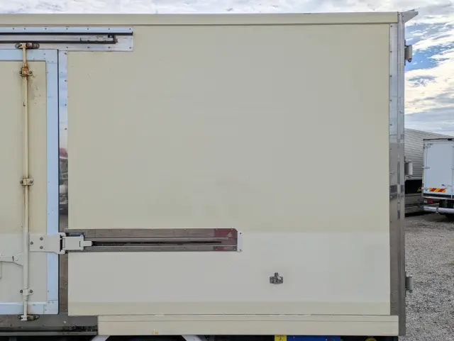 いすゞ エルフ TSG-NLR85PAN(2WD)の写真24