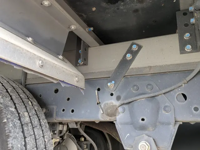 いすゞ エルフ TSG-NLR85PAN(2WD)の写真27