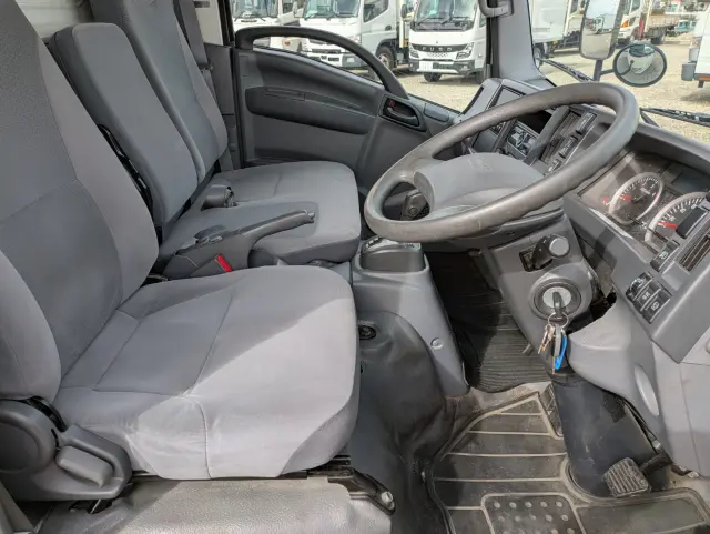 いすゞ エルフ TSG-NLR85PAN(2WD)の写真38