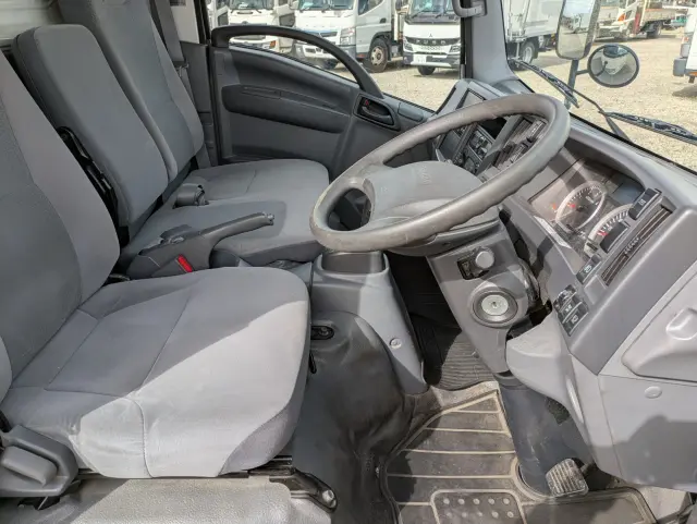 いすゞ エルフ TSG-NLR85PAN(2WD)の写真41