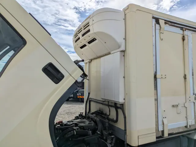 いすゞ エルフ TSG-NLR85PAN(2WD)の写真45