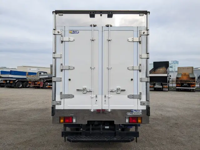 いすゞ エルフ 2RG-NMR88AN(2WD)の写真6