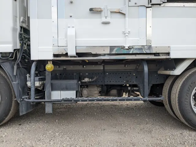 いすゞ エルフ 2RG-NMR88AN(2WD)の写真27