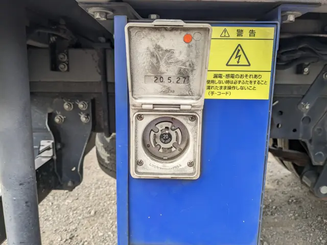 いすゞ エルフ 2RG-NMR88AN(2WD)の写真31