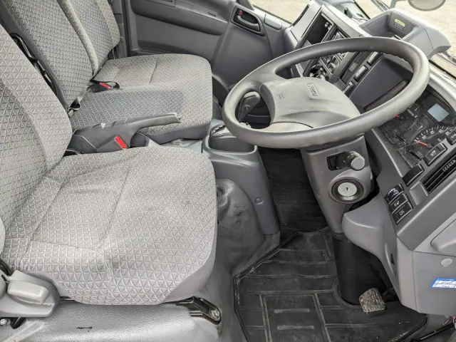 いすゞ エルフ 2RG-NMR88AN(2WD)の写真35