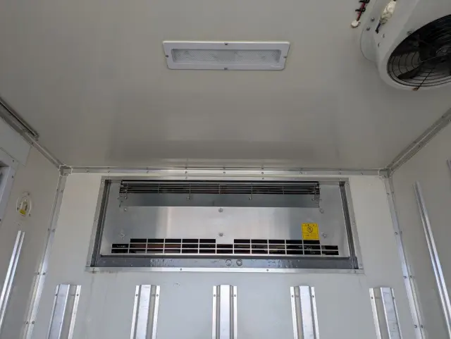 いすゞ エルフ TRG-NLR85AN(2WD)の写真15