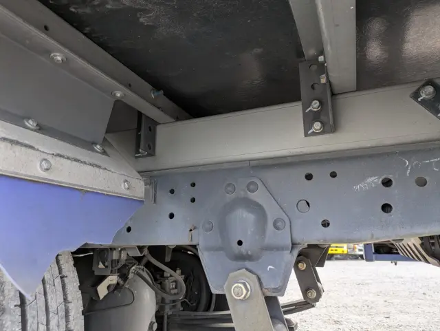 いすゞ エルフ TRG-NLR85AN(2WD)の写真26