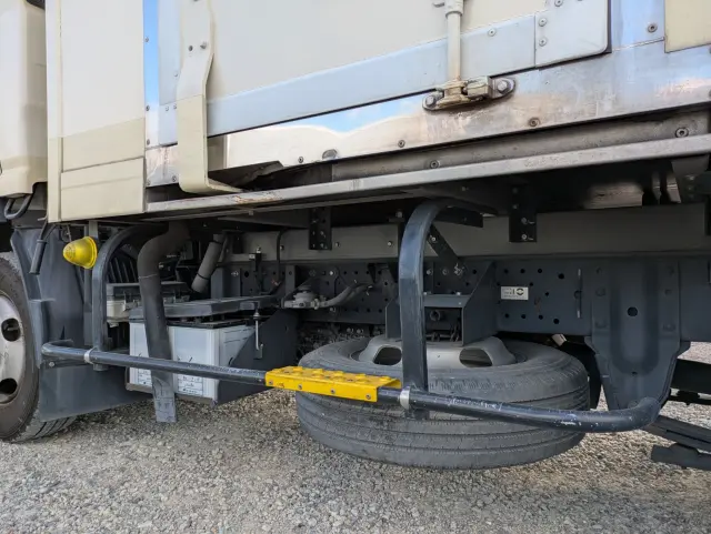 いすゞ エルフ TRG-NLR85AN(2WD)の写真28