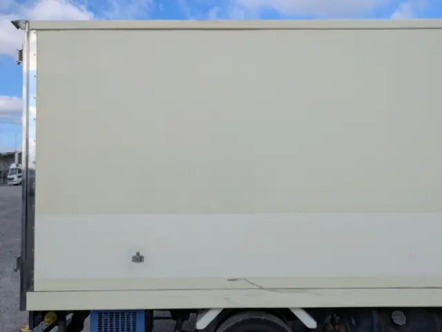 いすゞ エルフ TRG-NLR85AN(2WD)の写真31