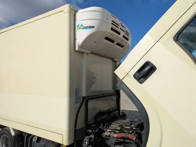 いすゞ エルフ TRG-NLR85AN(2WD)の写真44