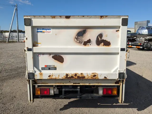 いすゞ エルフ 2RG-NJS88A(2WD)の写真6