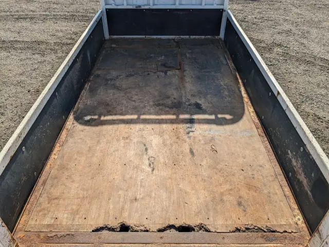 いすゞ エルフ 2RG-NJS88A(2WD)の写真15