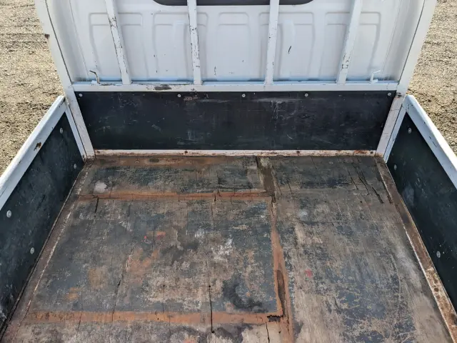 いすゞ エルフ 2RG-NJS88A(2WD)の写真16