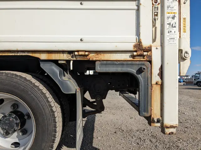 いすゞ エルフ 2RG-NJS88A(2WD)の写真20