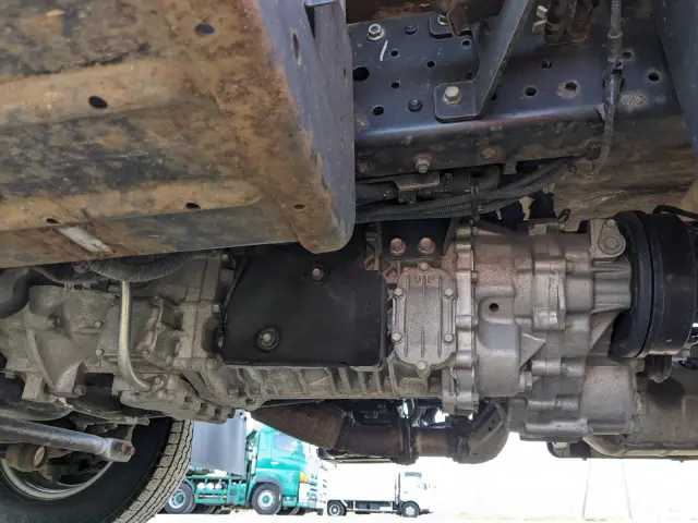 いすゞ エルフ 2RG-NJS88A(2WD)の写真23