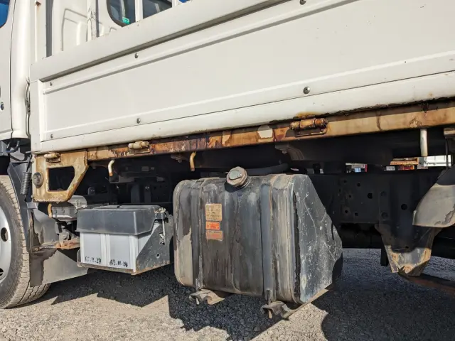 いすゞ エルフ 2RG-NJS88A(2WD)の写真24