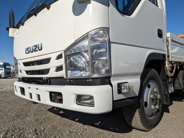 いすゞ エルフ 2RG-NJS88A(2WD)の写真39