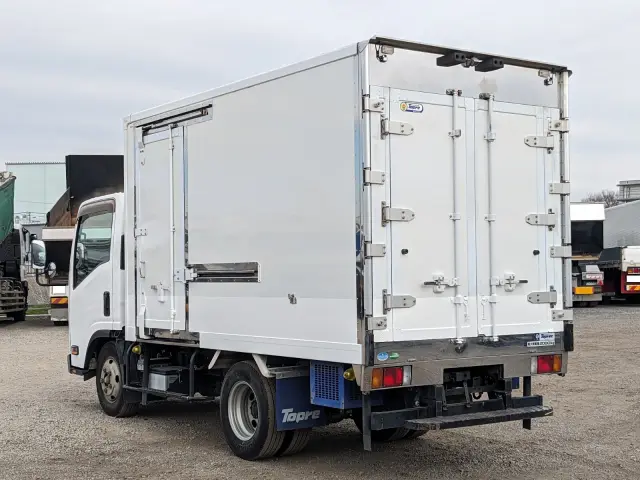 いすゞ エルフ TPG-NMR85AN(2WD)の写真4