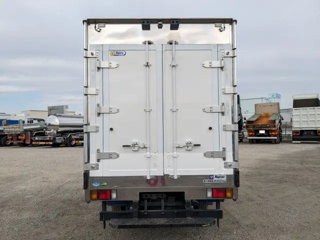 いすゞ エルフ TPG-NMR85AN(2WD)の写真6