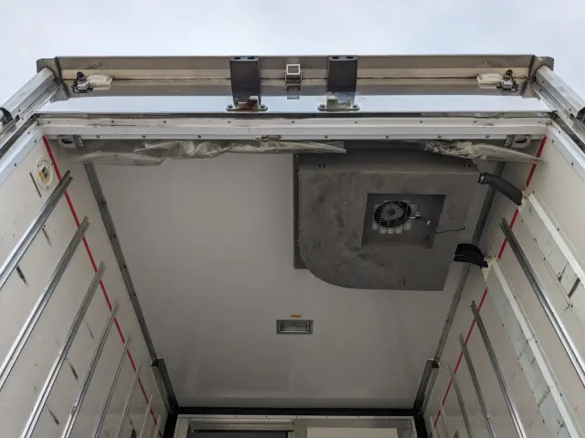 いすゞ エルフ TPG-NMR85AN(2WD)の写真11