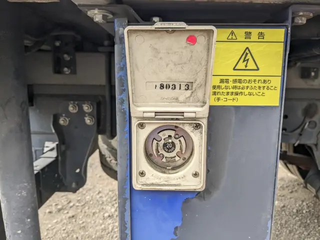 いすゞ エルフ TPG-NMR85AN(2WD)の写真31