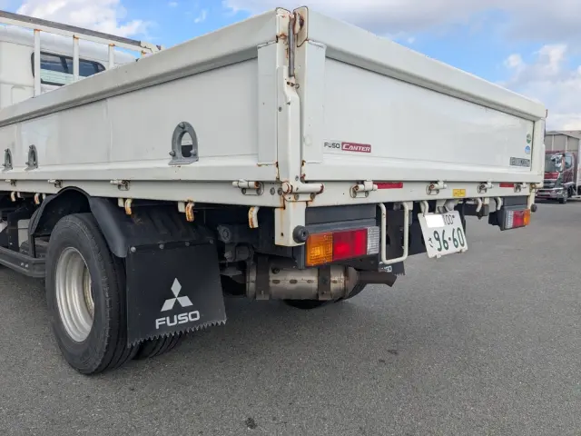 三菱 キャンター TPG-FEA20(2WD)の写真6