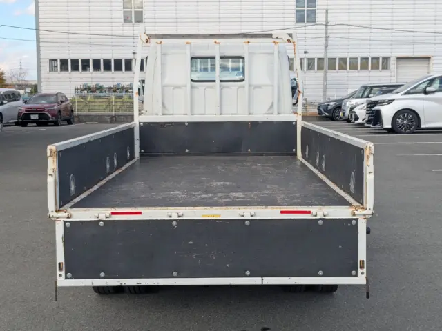 三菱 キャンター TPG-FEA20(2WD)の写真9