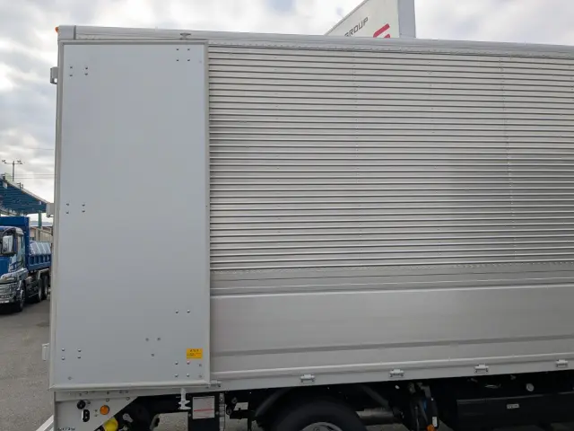 三菱 キャンター 2RG-FEB50(2WD)の写真14