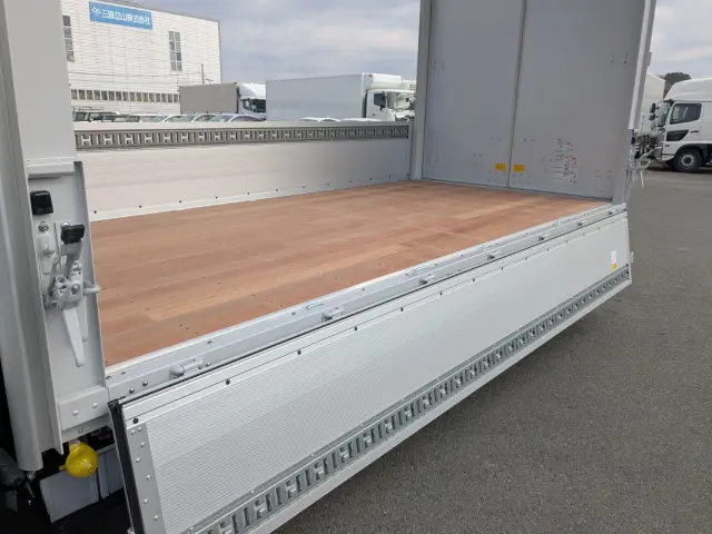 三菱 キャンター 2RG-FEB50(2WD)の写真29