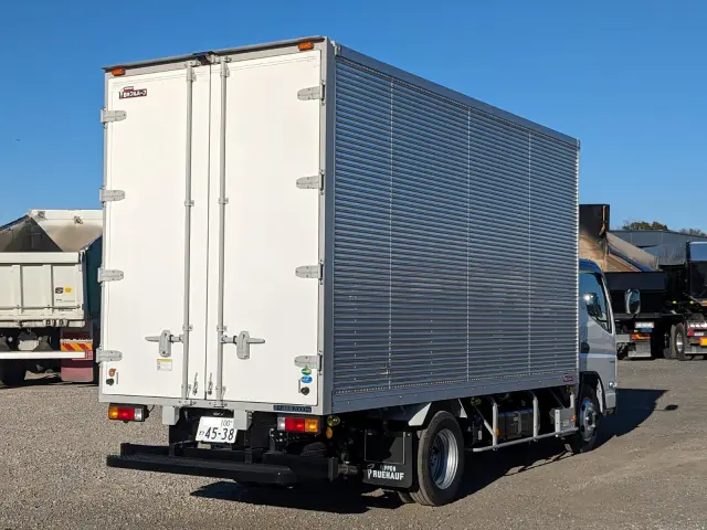 三菱 キャンター 2RG-FEAV0(2WD)の写真5