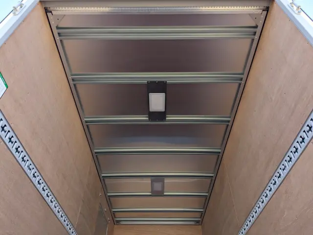 三菱 キャンター 2RG-FEAV0(2WD)の写真13