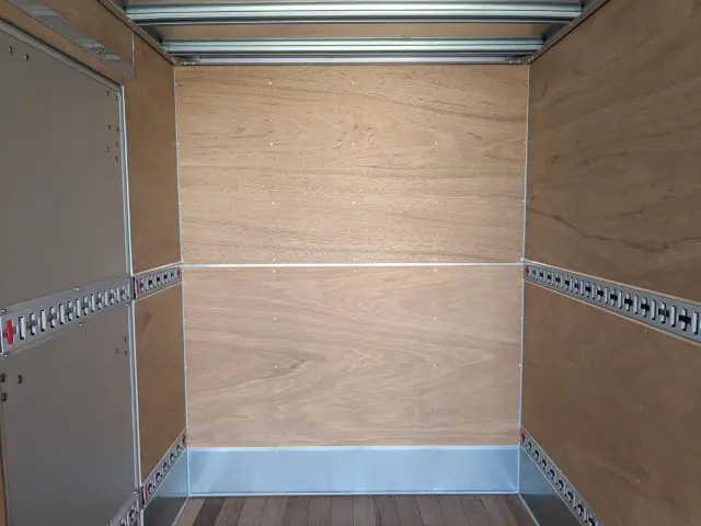 三菱 キャンター 2RG-FEAV0(2WD)の写真16