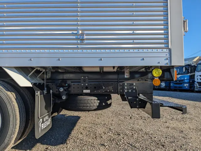 三菱 キャンター 2RG-FEAV0(2WD)の写真21