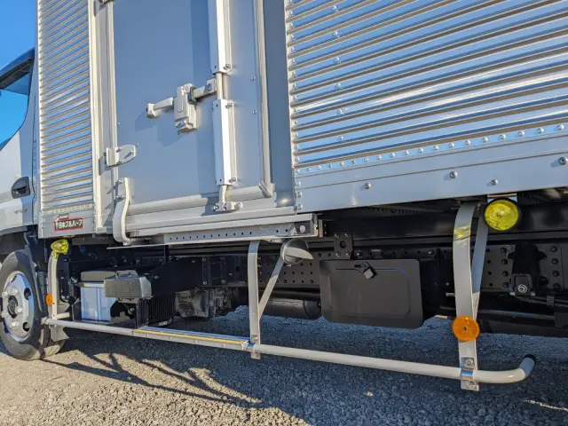 三菱 キャンター 2RG-FEAV0(2WD)の写真25