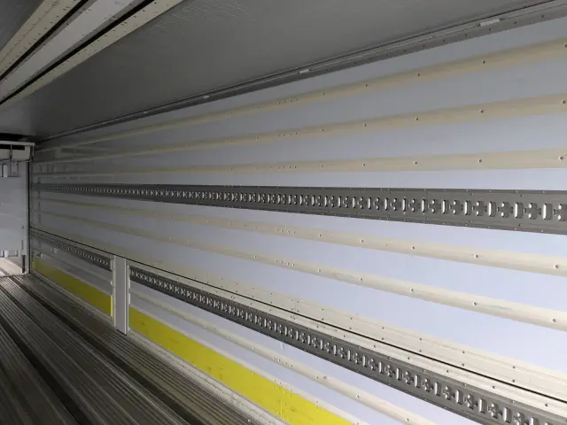 いすゞ ギガ 2PG-CYL77DA(6x2)の写真26