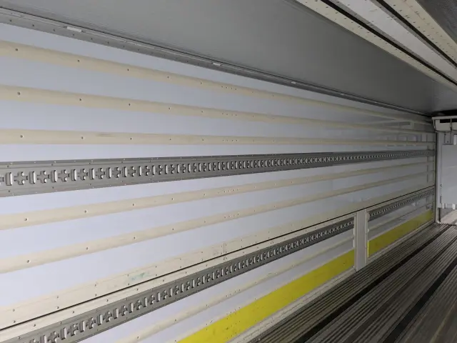 いすゞ ギガ 2PG-CYL77DA(6x2)の写真27