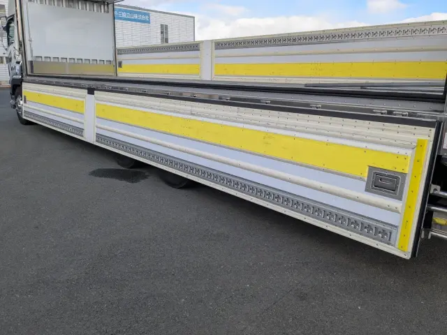 いすゞ ギガ 2PG-CYL77DA(6x2)の写真29