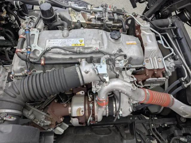 いすゞ ギガ 2PG-CYL77DA(6x2)の写真47