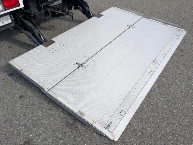 日野 レンジャー 2KG-FD2ABG(2WD)の写真10