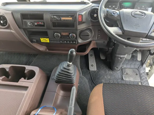 日野 レンジャー 2KG-FD2ABG(2WD)の写真37