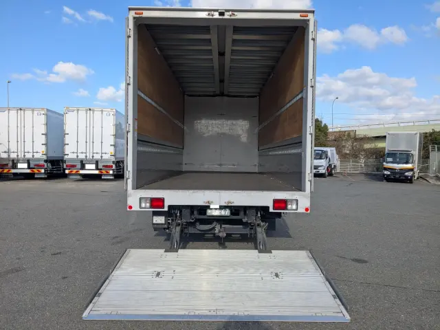 日野 レンジャー 2KG-FD2ABG(2WD)の写真9