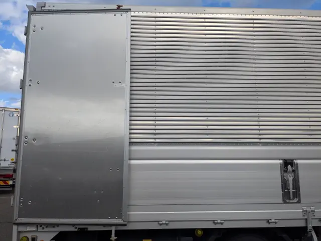 日野 レンジャー 2KG-FD2ABG(2WD)の写真29